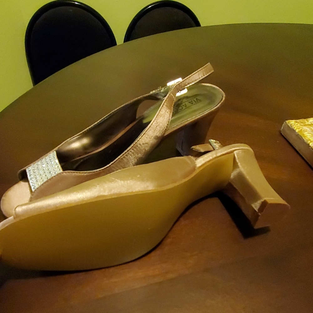 Evening shoes